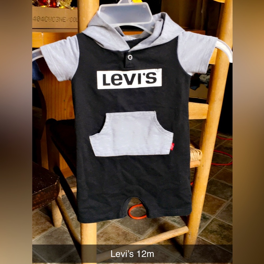 Levi’s 12m VGUC